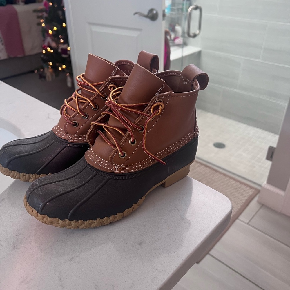 Bean Boots